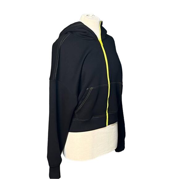 Fabletics Black Cropped Jacket With Hood and Neon Yellow Trim Women's M - Picture 5 of 7